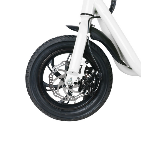 Image of Detailfoto van de grote 12-inch voorband van de Windgoo B9 voor comfortabel rijden