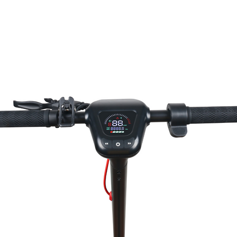 Image of Close-up van het stuur en bedieningselementen van de Windgoo M12 e-step