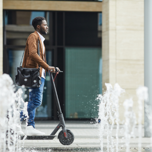 Hoe hard mag een elektrische step gaan?