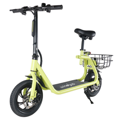 Image of Voorzijaanzicht van de Windgoo B9, kleur groen, met nadruk op het stijlvolle en moderne design van de e-bike